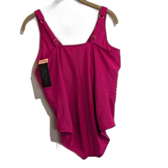 Women's Aqua Green Swimsuit Size 17 (1X) Full Coverage Fuchsia - Picture 4 of 8